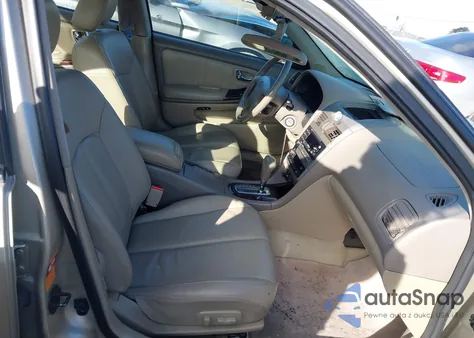 2000 Infiniti I30 Luxury/Touring z USA, uszkodzony, nr VIN JNKCA31A2YT115193